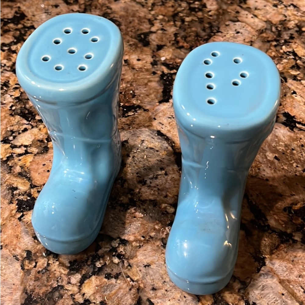 Salt & Pepper Shaker